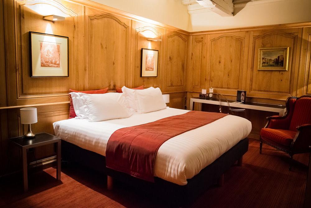 L'Hermitage Gantois, Autograph Collection Lille Eksteriør bilde A bedroom at the hotel