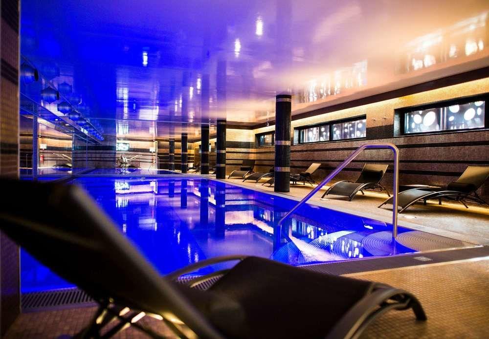 L'Hermitage Gantois, Autograph Collection Lille Eksteriør bilde The swimming pool at the hotel